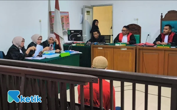 Thumbnail Kurir Narkoba di Palembang Dituntut 8,6 Tahun, Polisi Temukan Sabu Disembunyikan di Karung Beras