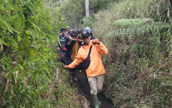 Thumbnail Sempat Hilang di Gunung Buthak Kota Batu, Pendaki Asal Sidoarjo Ditemukan Selamat