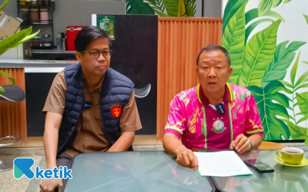 Thumbnail Kejari Palembang Geledah Dua Kantor Dinas, Bongkar Dugaan Korupsi Rp2,5 Miliar