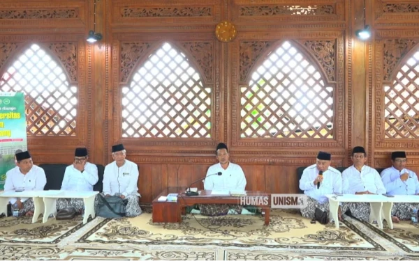 Thumbnail Unisma Mbalah Aswaja ke Gus Baha, Bahas Perempuan yang Berani Menggugat Nabi Muhammad