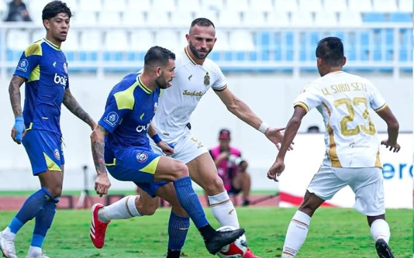 Thumbnail Berita - Prediksi Susunan Pemain Persijap Vs Arema FC, Misi Singo Edan Jaga Rekor Tak Terkalahkan