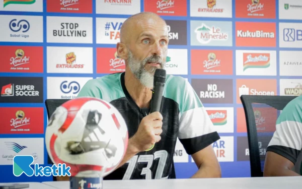 Thumbnail Persebaya 5 Kali Kalah Lawan Bali United, Eduardo Bertekad Pecahkan Telur