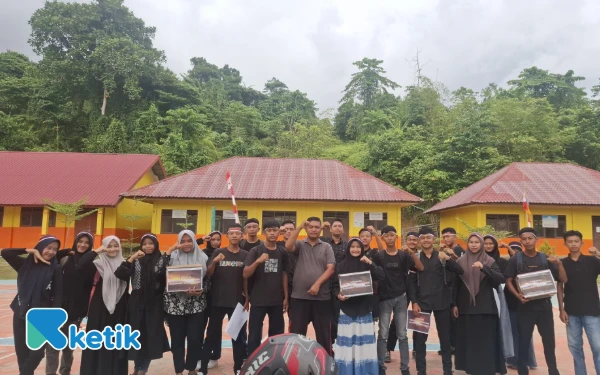 Thumbnail Berita - Osis SMAN 3 Sinabang Simeulue Galang Dana Bantu Korban Kebakaran Desa Sembilan