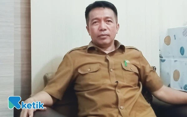 Thumbnail Aswin Adam Pantau Hujan Deras di Labuha, Warga Diminta Tetap Waspada