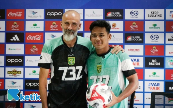 Thumbnail 2 Pemain Persebaya Dipanggil Timnas Indonesia U-23, Ini Tanggapan Eduardo Perez