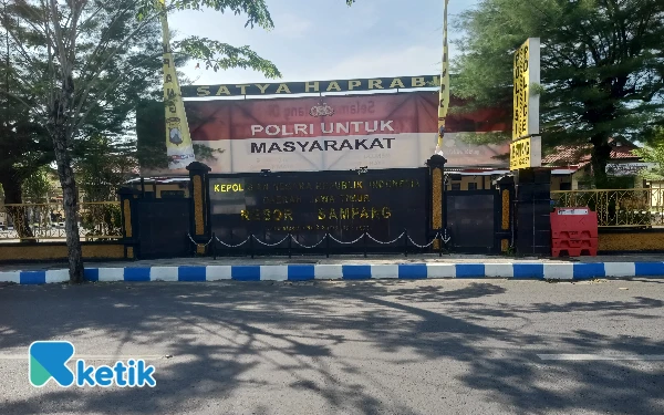 Thumbnail Polres Sampang Dituding Hambat Penangkapan Pelaku Pencabulan, Pamflet DPO Tak Kunjung Dipublikasikan