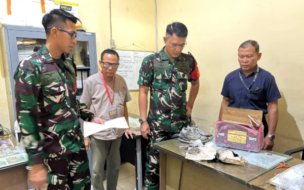 Thumbnail Satgaspam TNI Gagalkan Penyelundupan Paket Isi 33,2 Gram Narkotika di Bandara Juanda