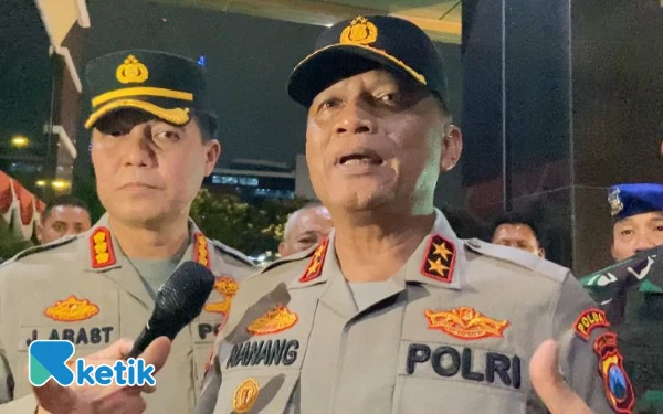 Thumbnail Kapolda Jatim Pastikan Perusuh di Surabaya Bukan Ojol