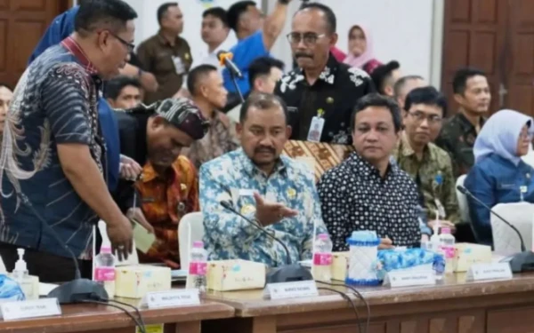 Thumbnail Berita - Bupati Pemalang Dorong Koperasi Merah Putih Segera Beroperasi