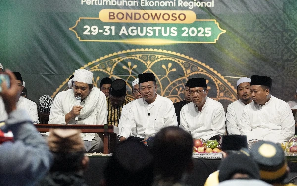 Thumbnail Hadiri Tabligh Akbar, Bupati Bondowoso Ajak Warga Teguhkan Syariah dan Ekonomi Umat
