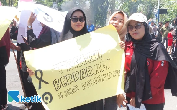 Thumbnail 6 Tuntutan Cipayung Plus Sampang dalam Aksi Solidaritas untuk Ojol Affan