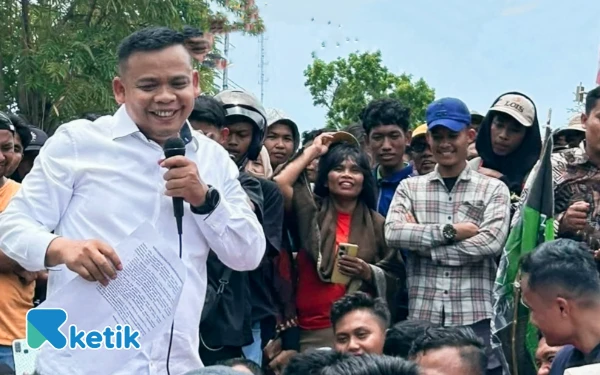 Thumbnail Berita - Nekat! Disaksikan Kapolres, Ketua DPRD Labuhanbatu Minta Kapolri Segera Dicopot