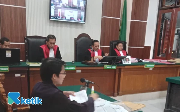 Thumbnail Antisipasi Kericuhan Massa, Seluruh Sidang Pidana PN Surabaya Digelar Online