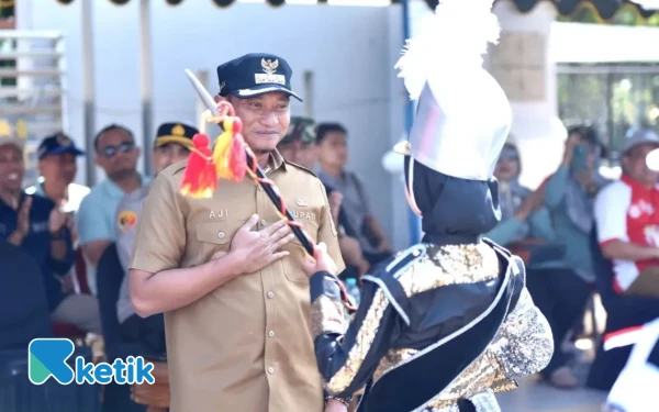 Thumbnail Lepas Parade Drumband HUT RI ke-80, Bupati Pacitan Dukung Jadi Ajang Pembinaan Atlet Berprestasi