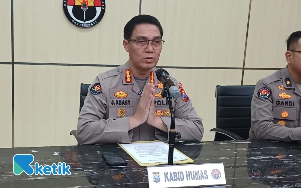 Thumbnail Kantor dan Pos Polisi di Surabaya Dirusak, Polda Jatim Sebut Kerugian Capai Rp124,25 Miliar