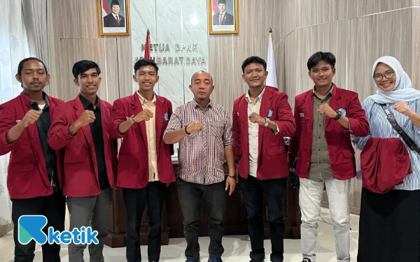 Thumbnail Berita - Audiensi dengan Ketua DPRK, BEM STKIP Muhammadiyah Abdya Bahas Isu Strategis Pro-Rakyat