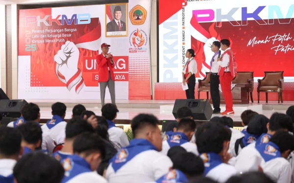 Thumbnail Merah Putih Mengakar, Patriotisme Berkobar! Untag Surabaya Sambut Mahasiswa Baru dengan Layanan Terpadu