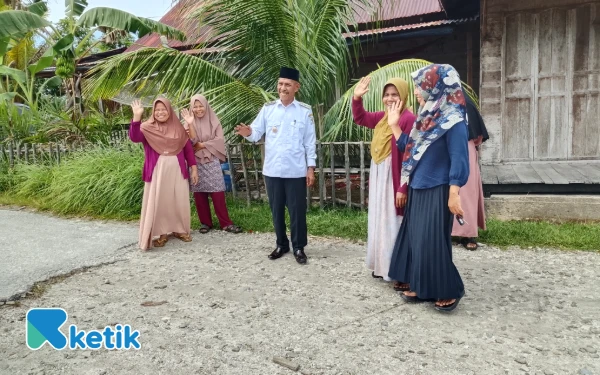 Thumbnail Berita - Wabup Aceh Singkil Segera Penuhi Kebutuhan Air Bersih dan Pengaspalan Jalan Warga Kuta Simboling
