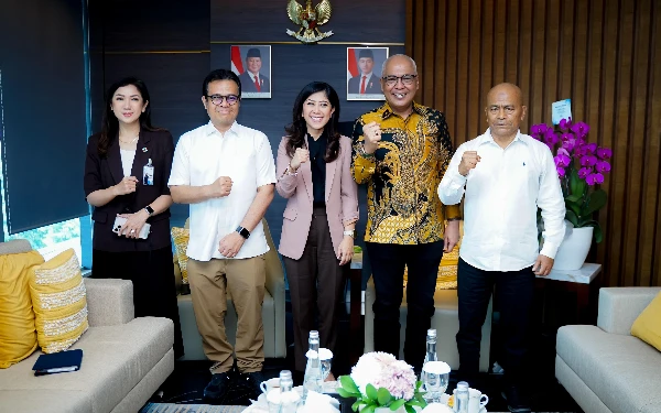 Thumbnail PWI Kembali Jadi Satu, Ini Pesan Menkomdigi Meutya Hafid