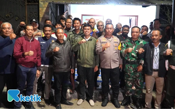 Thumbnail Berita - Wali Kota Blitar Dihantam Isu Hoaks, Ketua Ormas RaDja dan Akademisi: Masuk Ranah Pidana