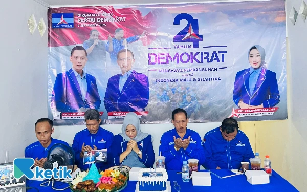 Thumbnail Berita - Partai Demokrat Cilacap Gelar HUT ke-24 dengan Doa Bersama dan Kegiatan Sosial