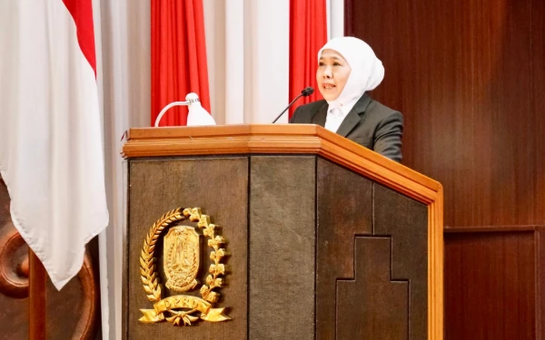 Thumbnail Gubernur Khofifah Targetkan PAD Jatim Rp17,24 Triliun, 9 Strategi Ini Bisa Jadi Kunci Suksesnya