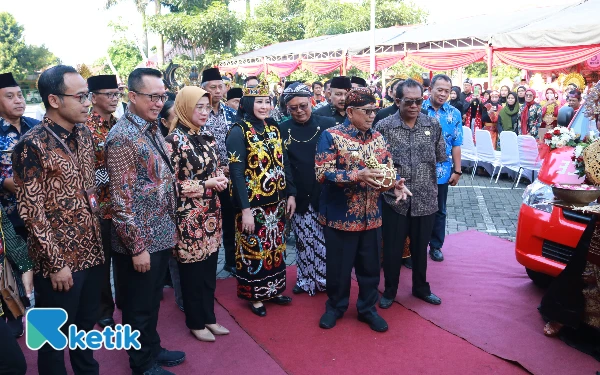 Thumbnail Berita - HUT ke-5 RSUD Srengat, Launching Ambulans Gratis untuk Warga Blitar Raya