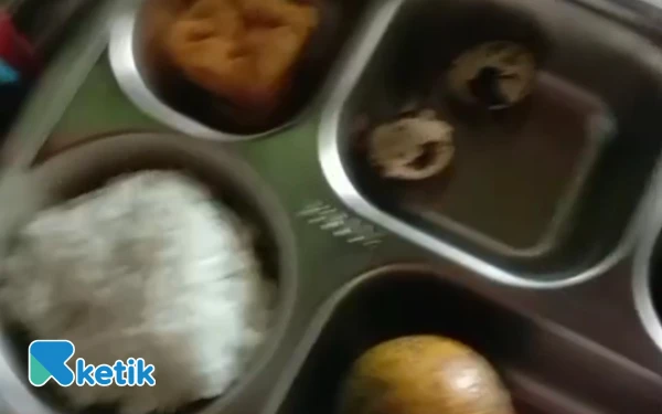 Thumbnail Viral Menu MBG Camplong Sampang Diduga Tak Layak, Siapa Tedi yang Disebut?