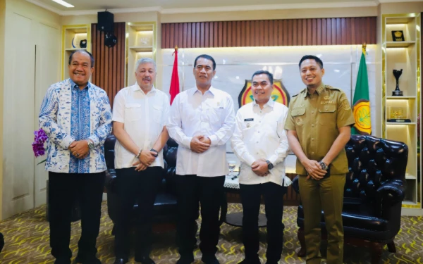 Thumbnail Asahan Menuju Lumbung Pangan, Mentan Dukung Cetak Sawah Baru dan Optimalisasi Pertanian