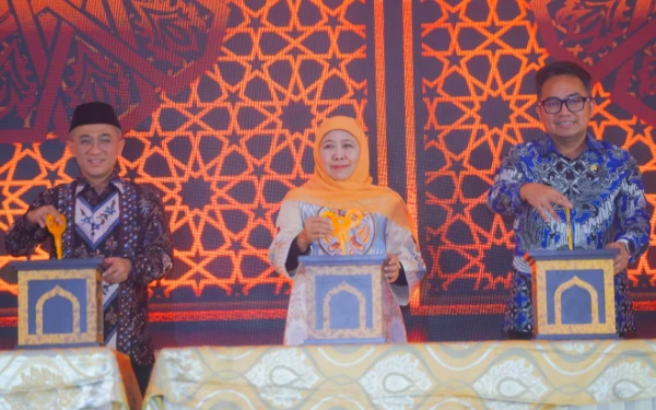 Thumbnail FESyar Regional Jawa 2025 Dibuka, Gubernur Khofifah: Jatim Pusat Ekonomi dan Keuangan Syariah Nasional