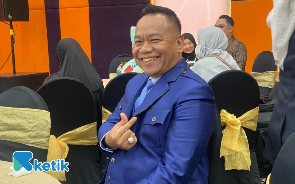 Thumbnail Dakel Tak Turun-Turun, Ketua Komisi A DPRD Surabaya Rogoh Kocek Selamatkan Punden