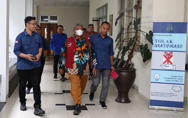 Thumbnail Hormati Proses Hukum, Pemkab Sleman Siap Nonaktifkan Lurah Tegaltirto