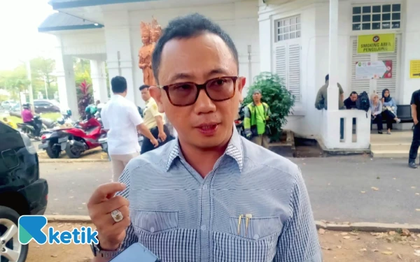 Thumbnail Sudah Ada Perdamaian, Kuasa Hukum Owner Travel Holiday Angkasa Wisata Desak Vonis Percobaan