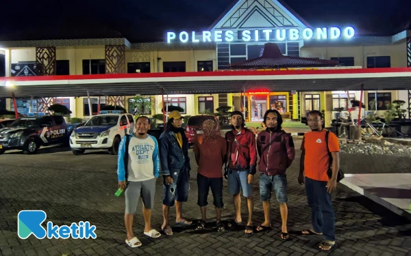 Thumbnail Konter HP di Situbondo Dibobol Maling, Ini Dia Tampang Pelakunya yang Kini Dicokok Polisi