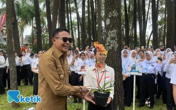 Thumbnail STIE Malangkucecwara Tanam 150 Anggrek, Kembalikan Citra Malang sebagai Kota Bunga