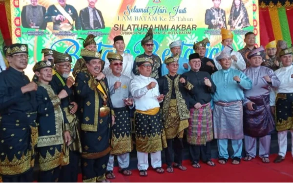 Thumbnail Berita - Silaturahmi Akbar, Milad ke-25 LAM Dihadiri Pimpinan DPRD Batam