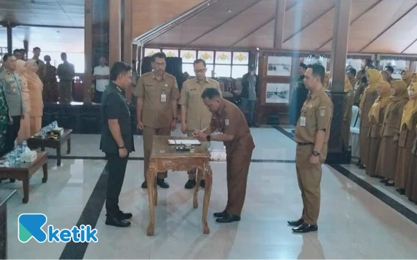 Thumbnail Berita - Sadmoko Resmi Sekda Definitif, Bekerja Wujudkan Visi Misi Bupati: Cilacap Maju Besar