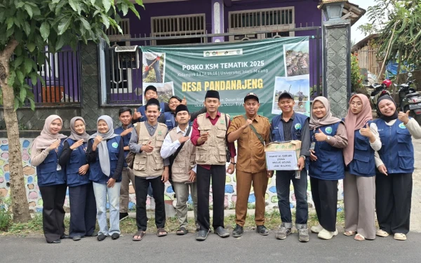 Thumbnail Mahasiswa Unisma Bantu Salurkan Waqaf Al-Qur'an dan Zakat Mal ke Desa Pandanajeng Malang