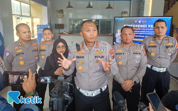 Thumbnail Laka Lantas di Probolinggo, Polda Jatim Akan Panggil Teknisi Pabrikan Bus