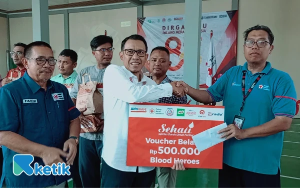 Thumbnail Berita - Bakti Sosial Warnai HUT Ke-80 PMI di Kabupaten Cilacap