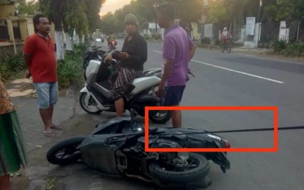 Thumbnail Berita - Waduh ! Kakek dan Cucu  di Tuban Alami Kecelakaan Gegara Motor Kesangkut Kabel Telkom