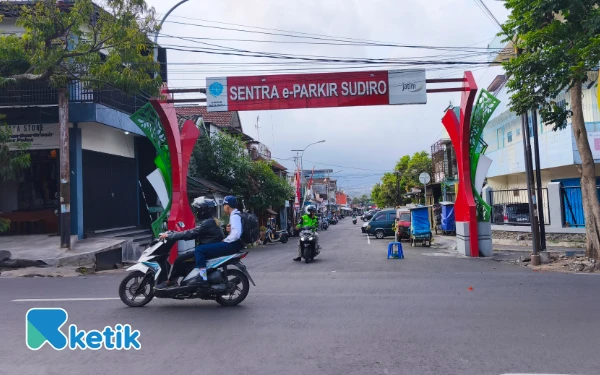 Thumbnail Pemasangan Gate Parkir Alun-Alun Kota Masuk Tahap Kajian