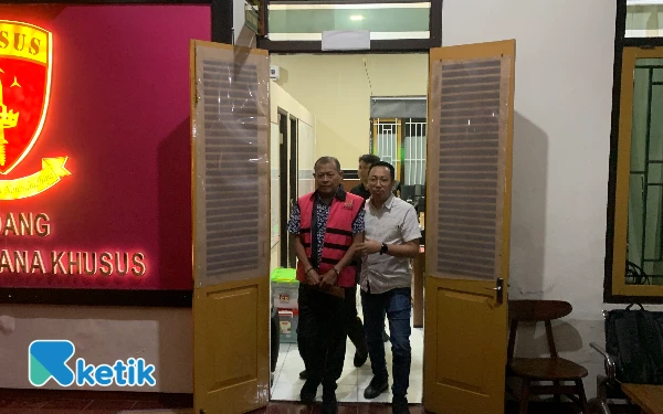 Thumbnail Berita - Mantan Kadis PUPR Blitar Jadi Tersangka Korupsi Proyek Dam Kali Bentak, Negara Rugi Rp5,1 Miliar