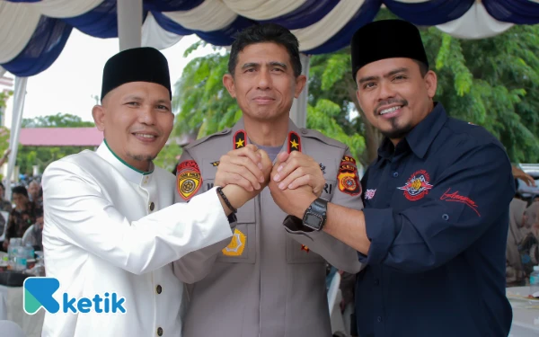 Thumbnail Berita - Syukuran Kenaikan Pangkat Kapolda Aceh, Tgk. Ali Akbar Ajak Jemaah Perbanyak Zikir