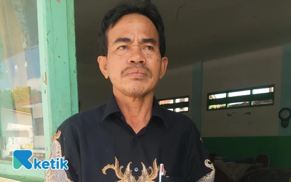 Thumbnail Warga Lon Sabe Melawan, Pemecatan Kadus Abd. Syakur oleh Pj Kades Tlagah Dinilai Sewenang-wenang