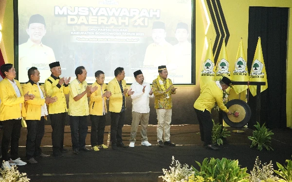 Thumbnail Berita - Bupati Bondowoso Buka Musda XI Partai Golkar, Ajak Kader Perkuat Sinergi untuk Kemajuan Daerah