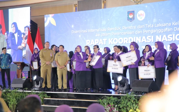 Thumbnail Berita - Penguatan Peran Posyandu, Ketua Pembina Posyandu Kabupaten Asahan Hadiri Rakornas 2025