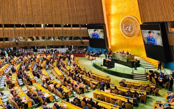 Thumbnail Momen Prabowo Gebrak Meja di Debat Umum PBB, Apa Yang Dikatakannya?