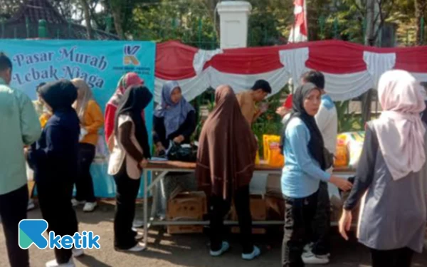 Thumbnail Berita - Warga Lebak Jumat Merapat! Beras dan Minyak Goreng Murah di Depan Kantor Bupati