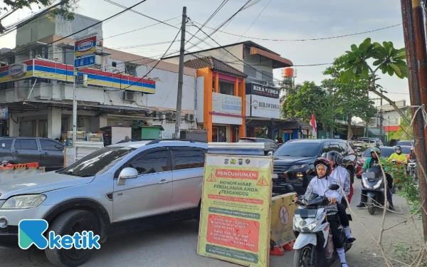 Thumbnail Pelebaran Jalan di Kawasan Samsat Surabaya Selatan, Pengendara Bisa Gunakan Jalur Alternatif Ini